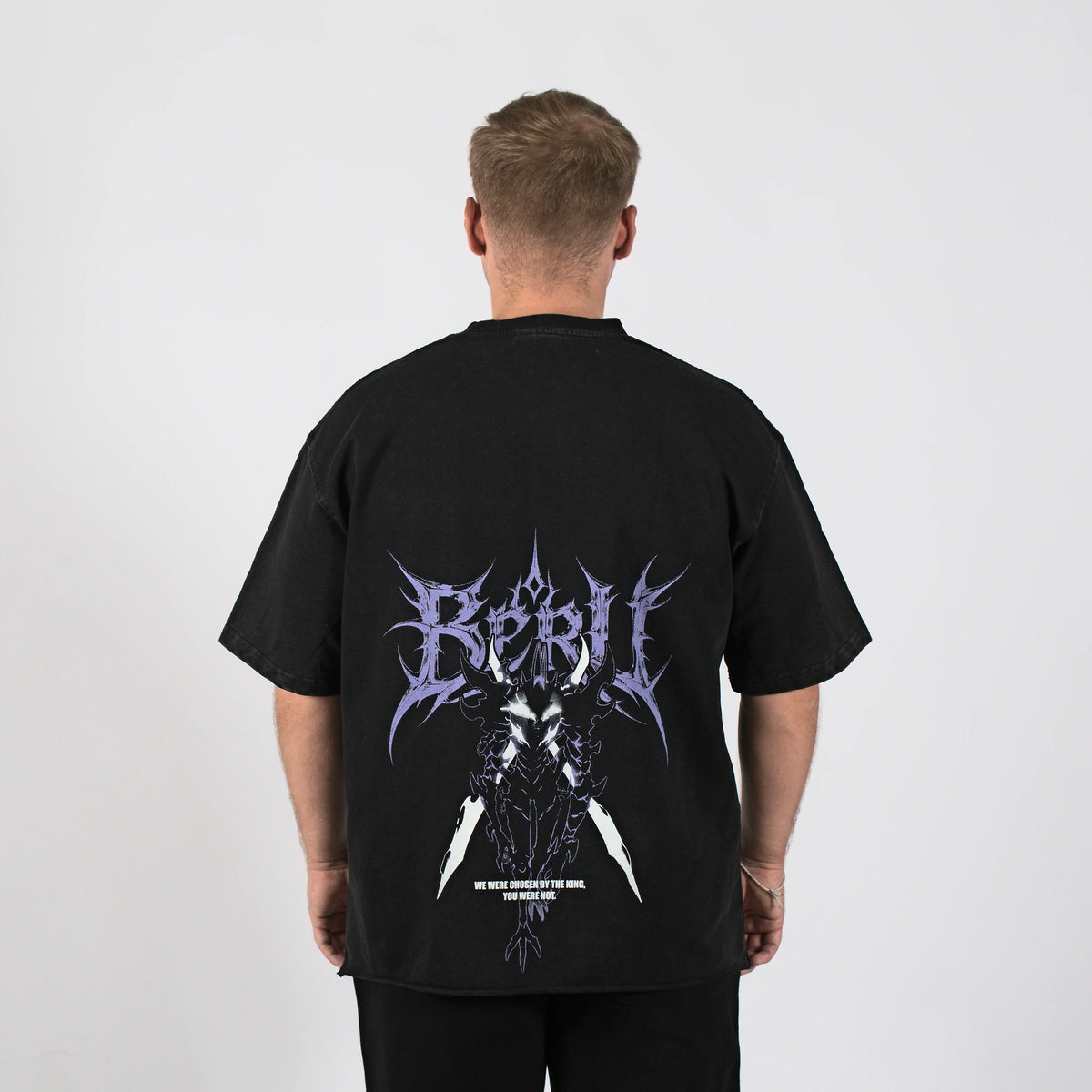 model:Model měří 170 cm a má velikost M